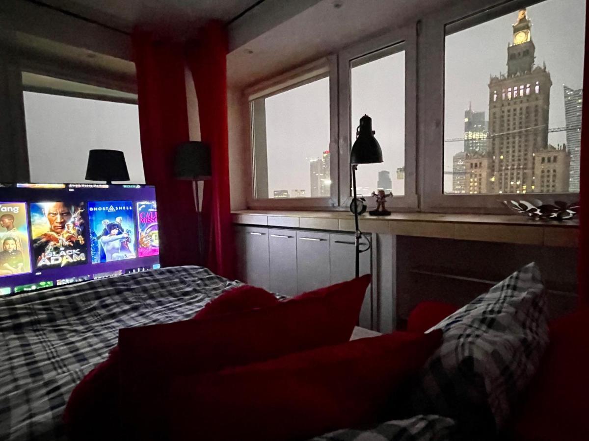 Love Metro Wifi 300Mbs 65'Tv Netflix Hbo Appletv+ ワルシャワ エクステリア 写真